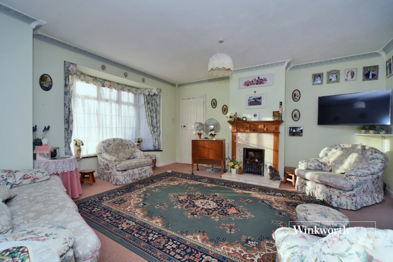 Kingsmead Avenue, Worcester Park, KT4