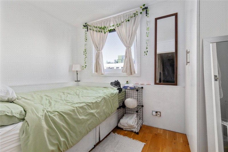 Christian Street, London, E1