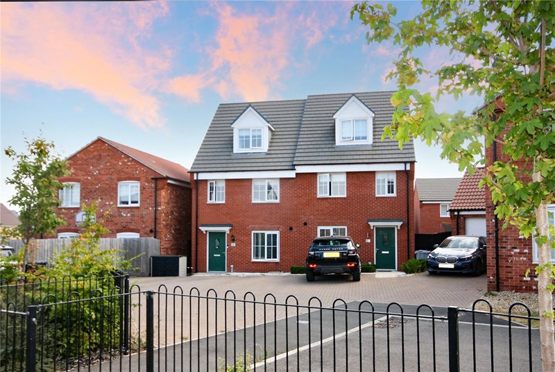 Uttoxeter Close, Bourne, Lincolnshire, PE10