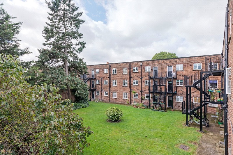 Bedford Road, Chiswick, W4