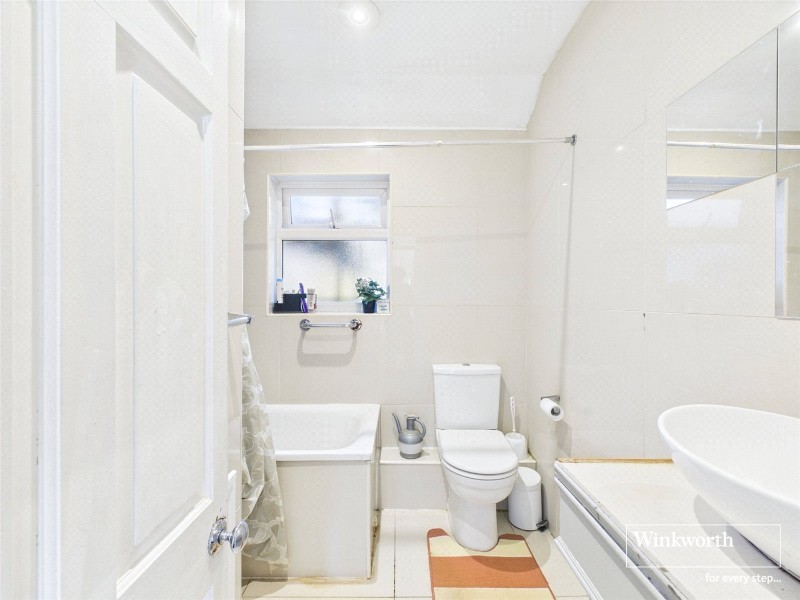 Rookery Close, London, NW9