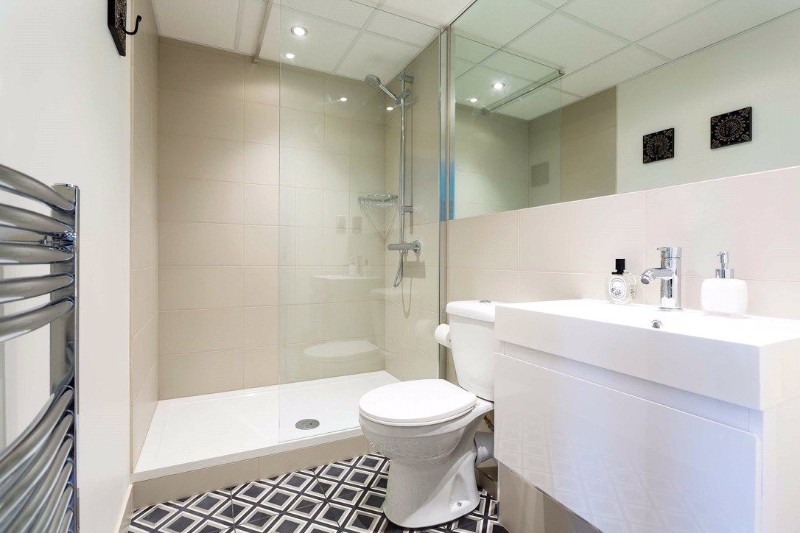 Colville Gardens, Pinehurst Court, London, W11