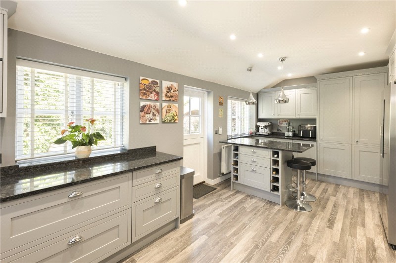 High Street, Urchfont, Devizes, SN10