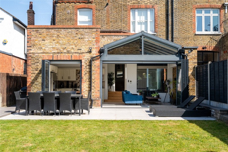 Telford Avenue, London, SW2