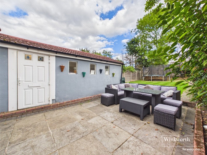 Farm Road, Edgware, HA8
