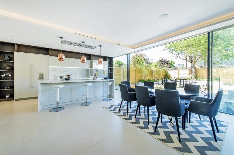 Ferry Road, Barnes, London, SW13