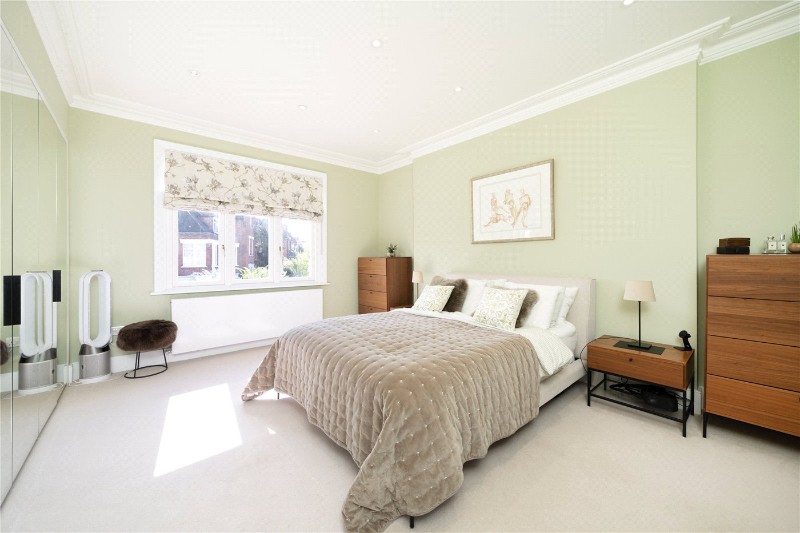 Holmbush Road, London, SW15