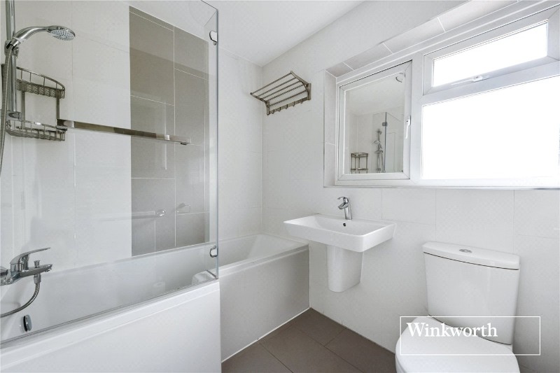 Kingsgate Avenue, Finchley, London, N3