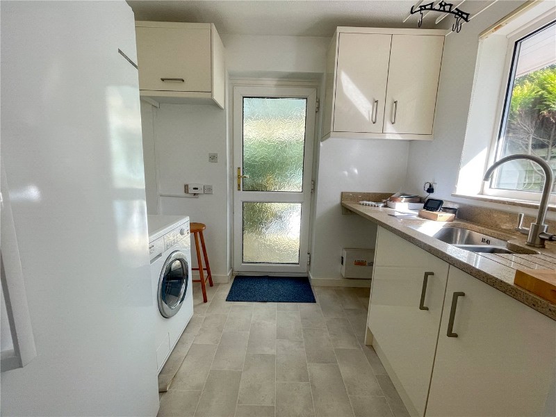 Wayside Close, Milford on Sea, Lymington, Hampshire, SO41