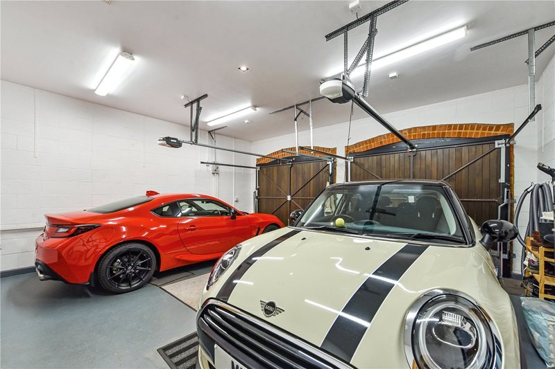 Field Way, Compton, Winchester, Hampshire, SO21