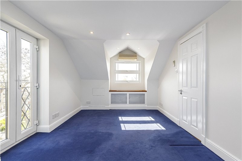 Devereux Lane, Barnes, London, SW13