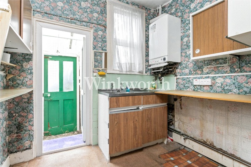 Westbury Avenue, London, N22