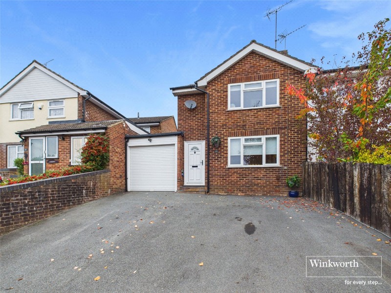Fairford Road, Tilehurst, Reading, Berkshire, RG31
