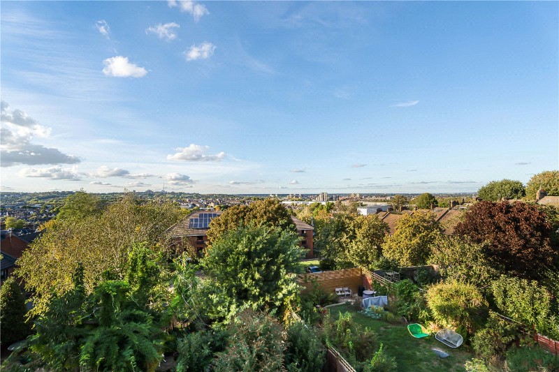 Ridge Road, London, N8