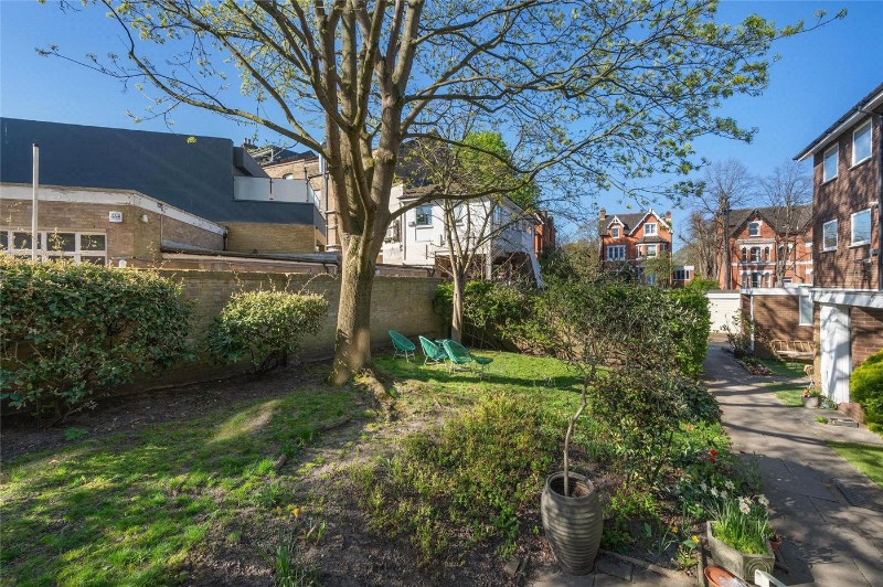 Dulwich Wood Avenue, London, SE19