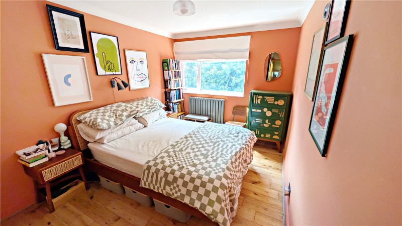 Ommaney Road, London, SE14