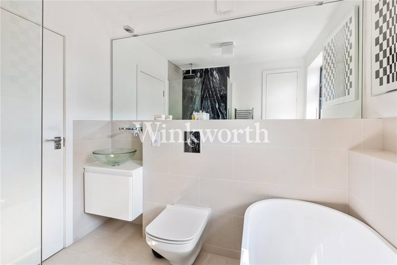 Barrowell Green, London, N21