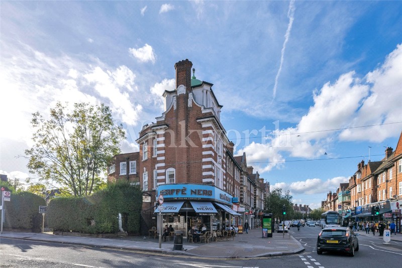 Golders Green Road, London, NW11