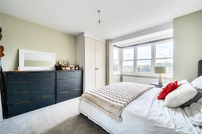Shortfield Common Road, Frensham, Farnham, Surrey, GU10