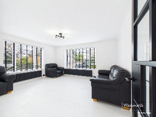 Sunningfields Crescent, Hendon, NW4