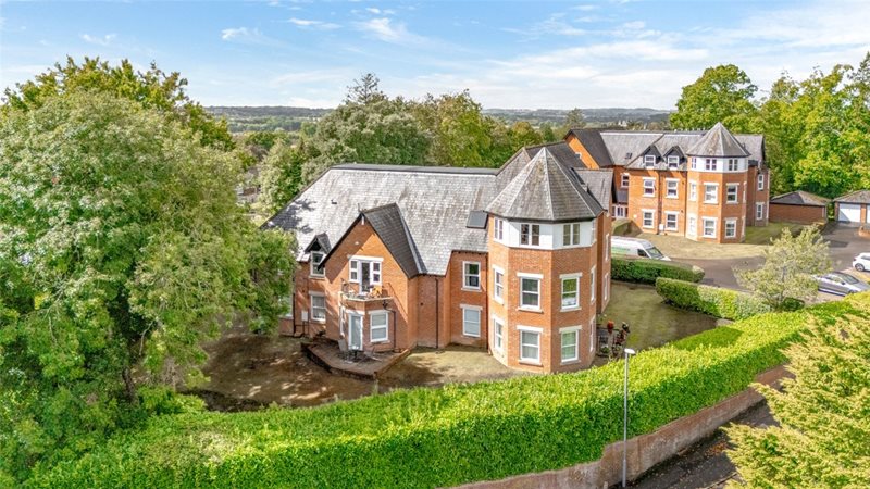 Cranfield Avenue, Wimborne, Dorset, BH21