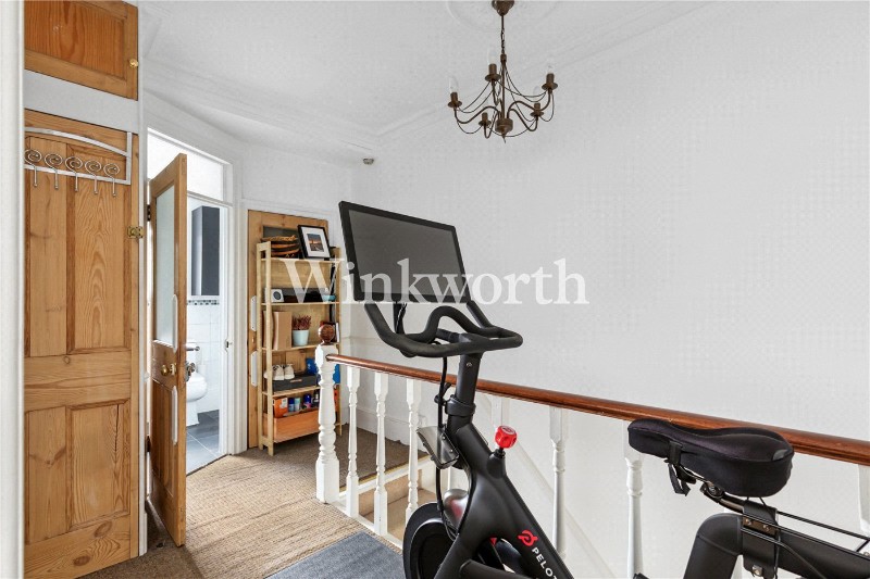 Hazelwood Lane, London, N13