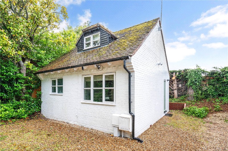 Main Road, Nutbourne, Chichester, West Sussex, PO18