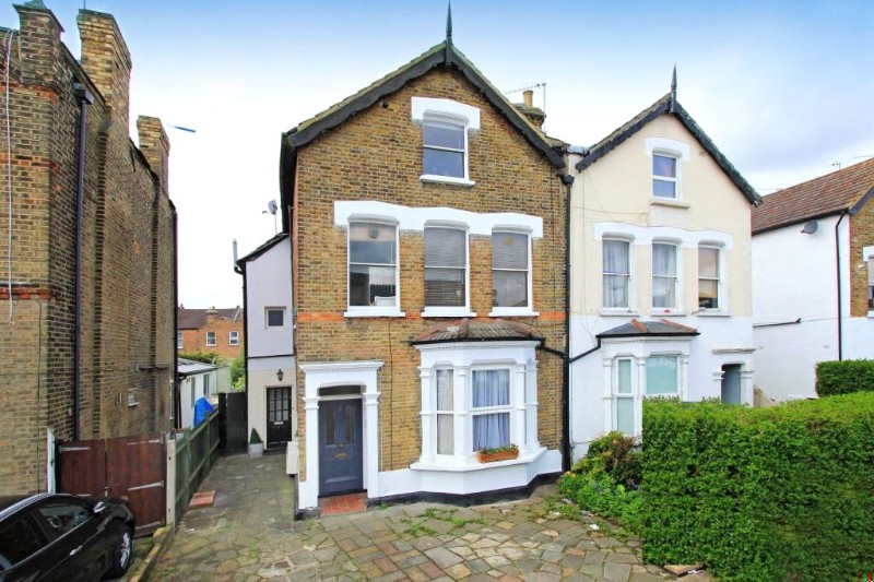 Station Road, Finchley, London, N3