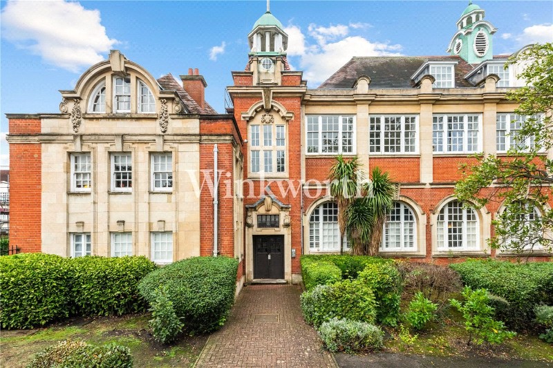 Crothall Close, London, N13