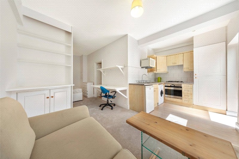 Putney Bridge Road, London, SW15