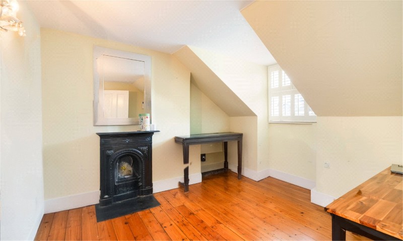 Chelverton Road, London, SW15