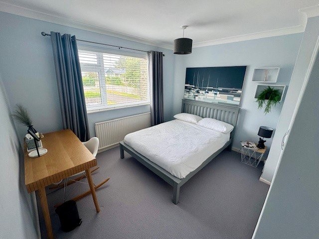 Victoria Road, Milford on Sea, Lymington, Hampshire, SO41