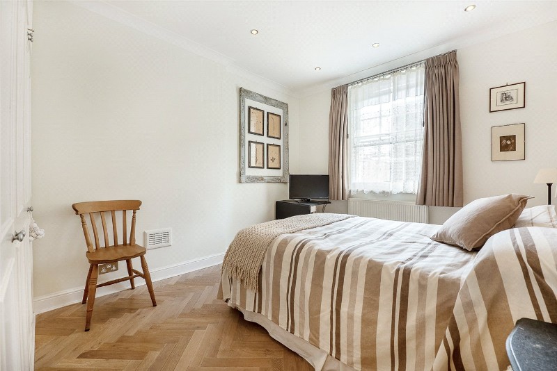 Eccleston Square, London, SW1V