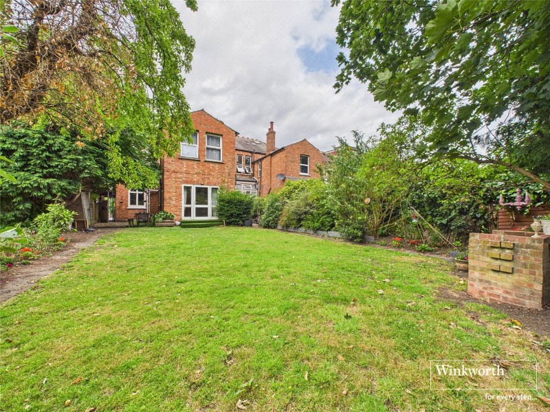 Station Road, Hendon, NW4