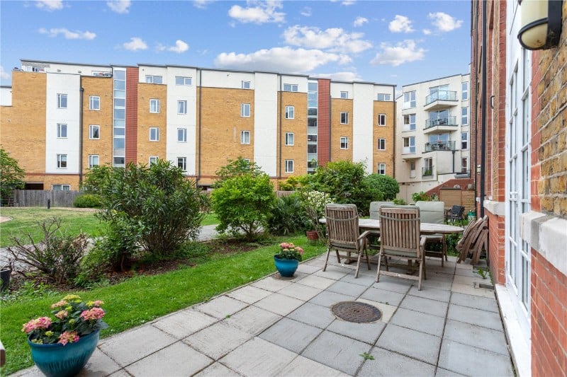 Enfield Road, London, N1