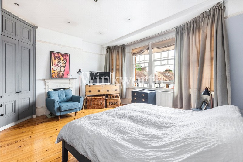 Station Road, Winchmore Hill, London, N21