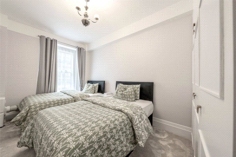 Berkeley Court, Baker Street, London, NW1