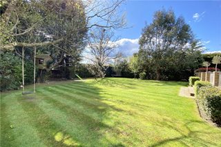 Mayflower Way, Farnham Common, SL2