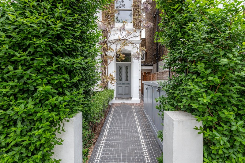 Highlever Road, London, W10