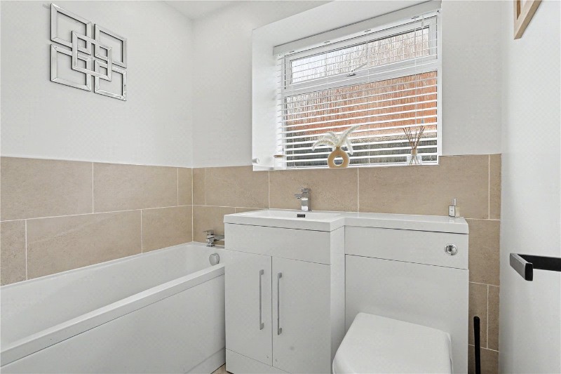 Hadden Close, Poringland, Norwich, Norfolk, NR14