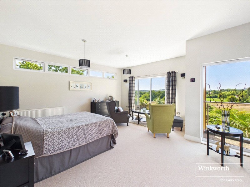 Newbury Road, Headley, Thatcham, Hampshire, RG19