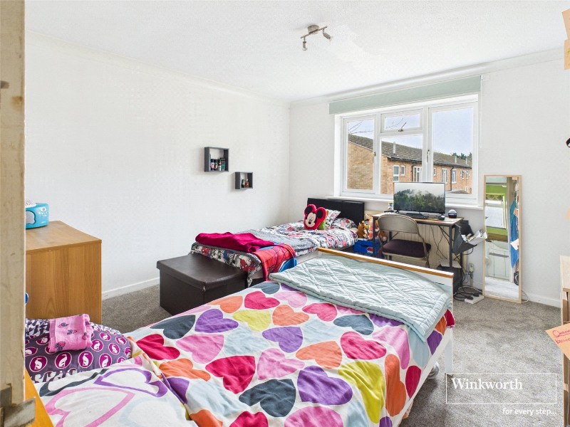 Derwent Road, Thatcham, Berkshire, RG19