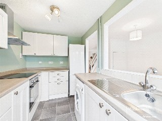 Wiltshire Walk, Tilehurst, Reading, Berkshire, RG31