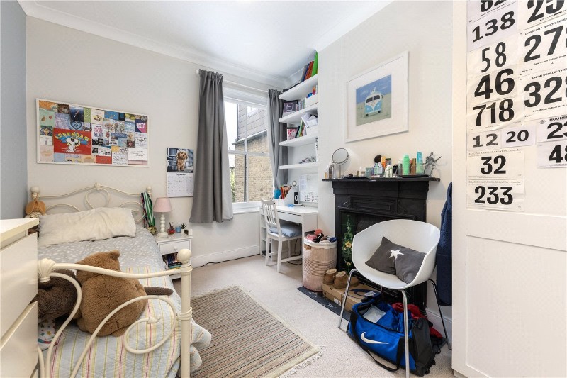 Abbotstone Road, London, SW15