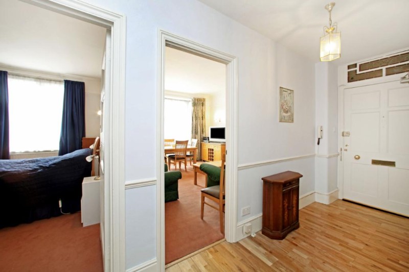 Southampton Row, London, WC1B
