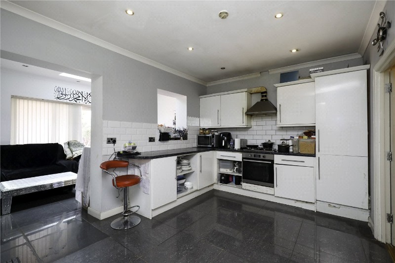 St. Dunstans Avenue, London, W3