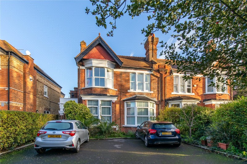 Uxbridge Road, London, W3