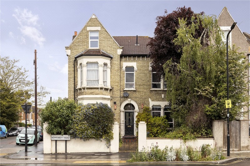 Kempshott Road, London, SW16