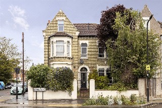 Kempshott Road, London, SW16