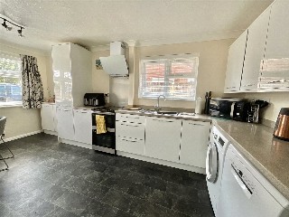 The Meadway, Highcliffe, Dorset, BH23